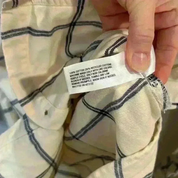 Universal Thread Women’s Oversized Fit Flannel Cream Blue 100% Cotton Size M - Picture 5 of 5